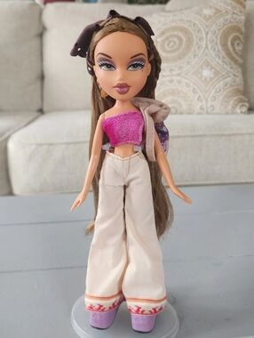 Bratz Doll 2021 - 20th Anniversary Yasmin Long Hair Beautiful